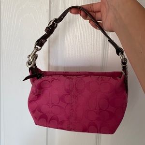 COACH shoulder bag in hot pink